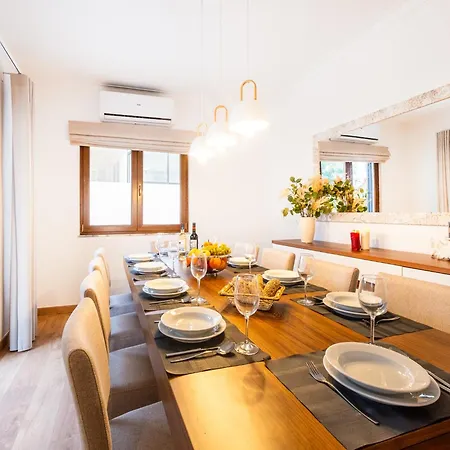 Villa In Portimao With Pool Near Beaches Villa