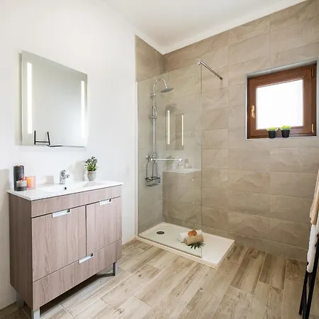 Villa In Portimao With Pool Near Beaches * Portimao