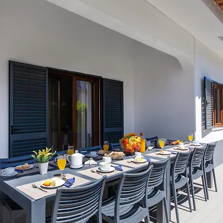 Villa Villa In Portimao With Pool Near Beaches