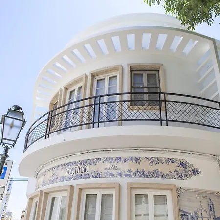 Villa In Portimao With Pool Near Beaches *