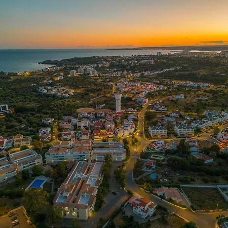 Villa In Portimao With Pool Near Beaches * Portimao